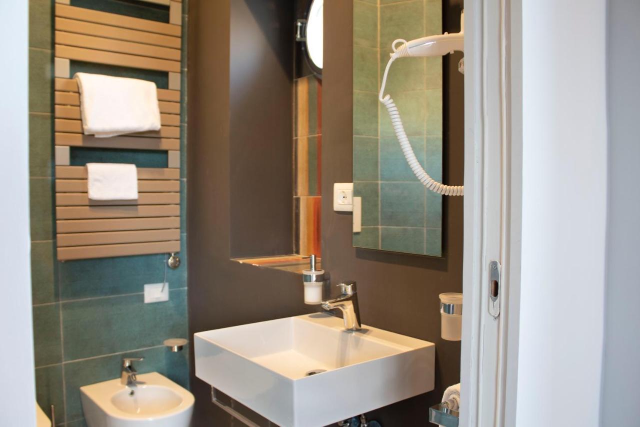 Deluxe King Double Room
