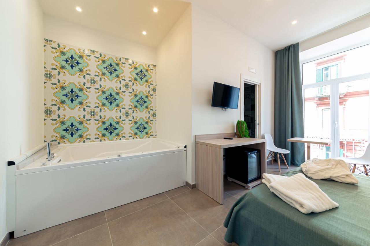 Queen Room Spa Bath