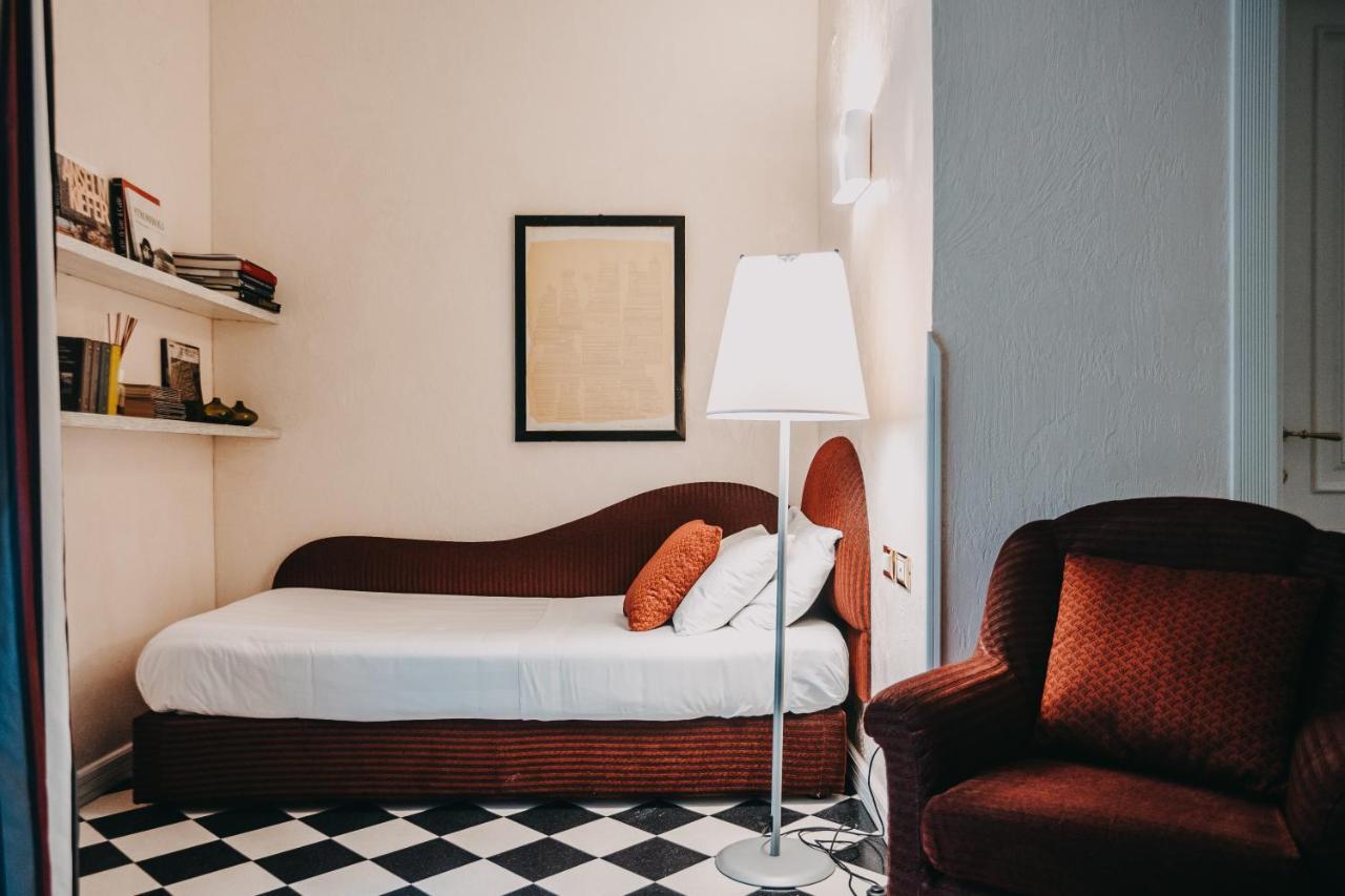 Single Room,1246291456:JPEG