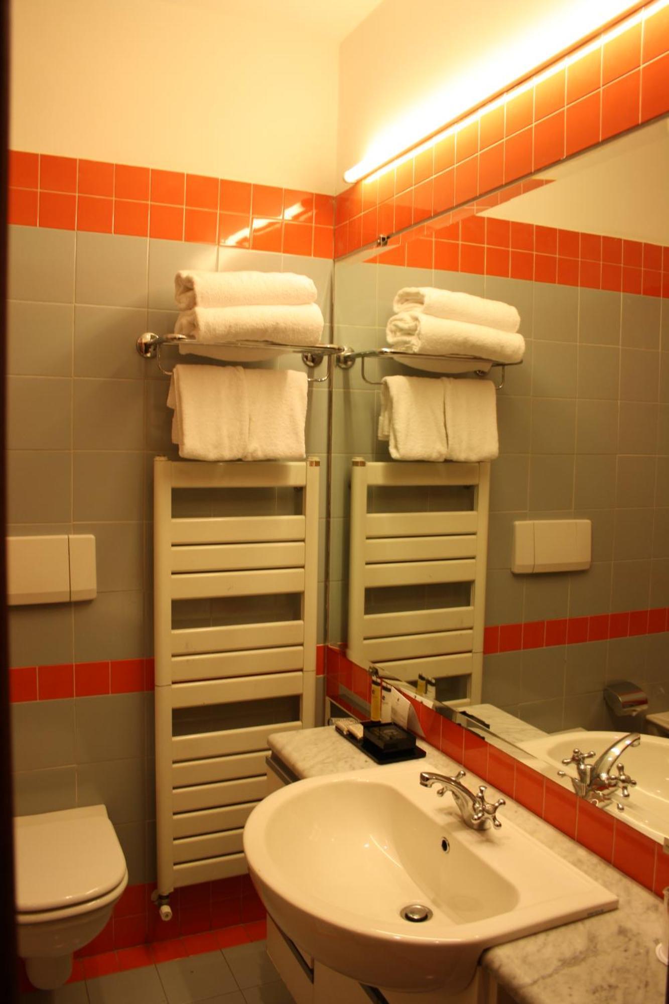 Economy Single Room,846319649:JPEG