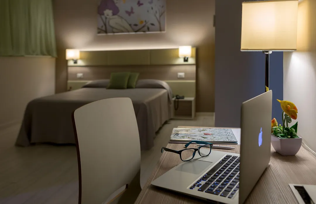 Hotel Cristina-1
