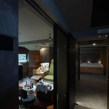 Gold Tower Lifestyle Hotel-3