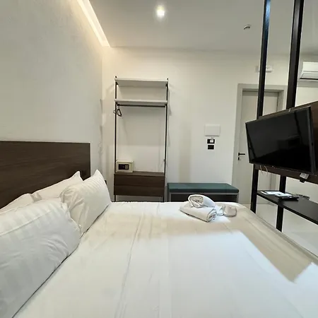 Hart Boutique Rooms-2