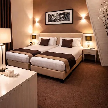 Stelle Hotel The Businest-2